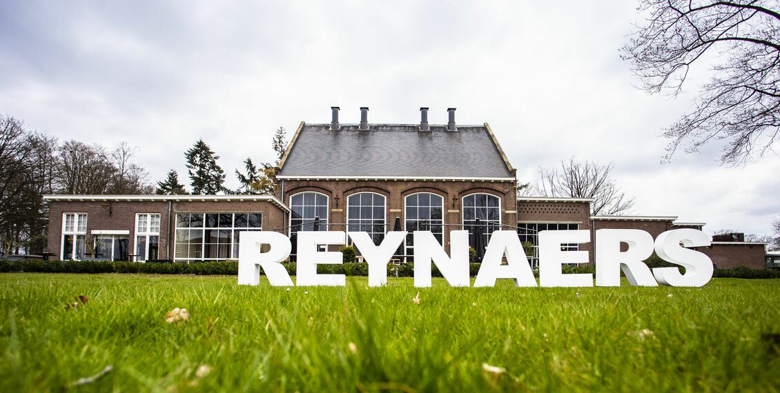 Het Reynaers logo voor het Ketelhuis in Eindhoven.