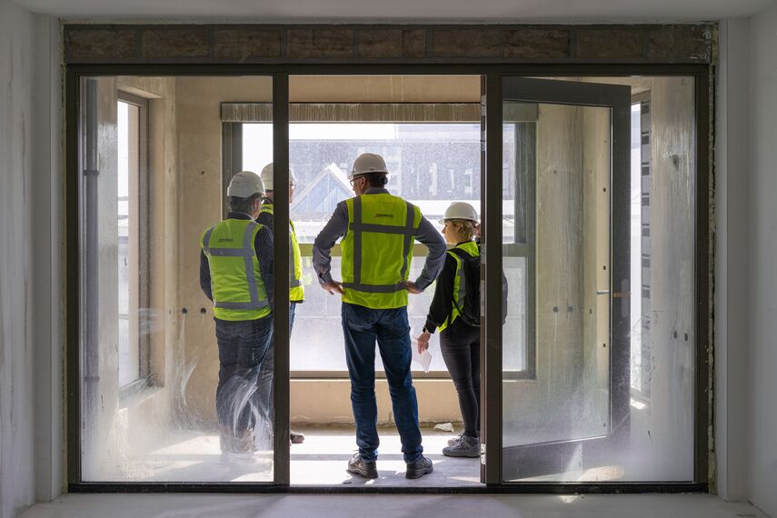 Verticaal schuifraam gericht op duurzaamheid