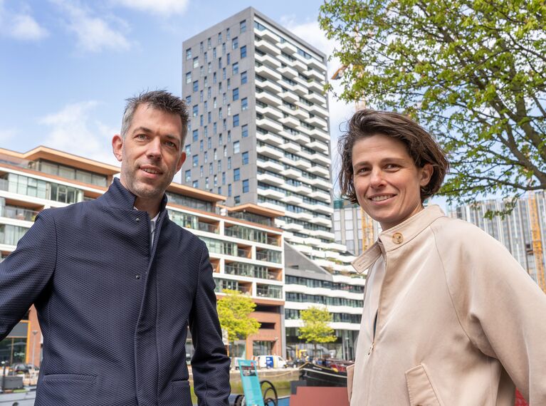 ConceptSystem 77 Ramen, ConceptWall 50 Vliesgevels en ConceptPatio 130 Schuifsystemen - Appartementencomplex The Muse: geeft Rotterdamse skyline smoel gelegen in Rotterdam, Nederland