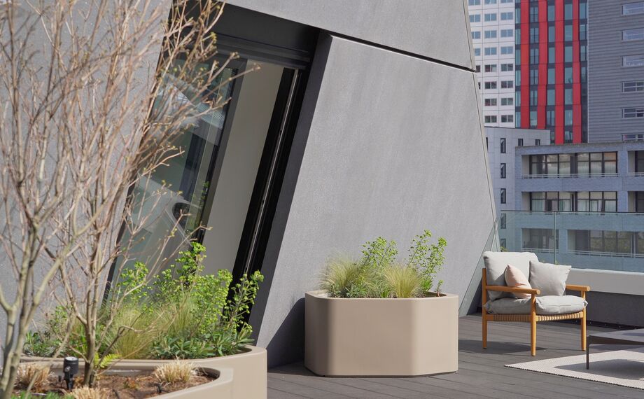 ConceptSystem 77 Ramen, ConceptWall 50 Vliesgevels en ConceptPatio 130 Schuifsystemen - Appartementencomplex The Muse: geeft Rotterdamse skyline smoel gelegen in Rotterdam, Nederland
