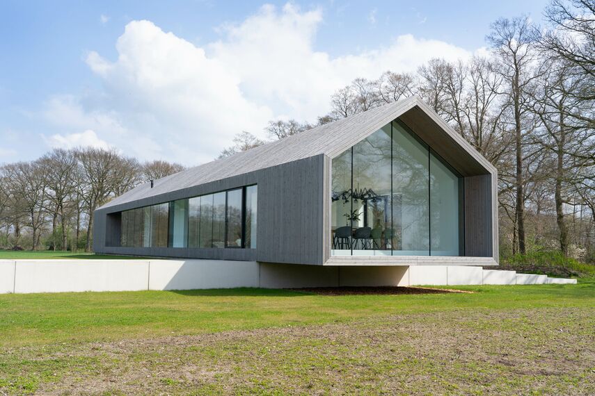SlimLine 38 Deuren, ConceptPatio 130 Schuifsystemen en ConceptSystem 77 Ramen - Het Kleine Krikhaar: van landbouwschuur tot luxueus droomhuis gelegen in Geesteren, Nederland