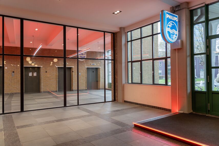 SlimLine 38 Deuren en SlimLine 38 Ramen - Appartementencomplex Philips Bedrijfsschool: historische puzzeltocht resulteert in dertig verschillende woningtypes gelegen in Eindhoven, Nederland