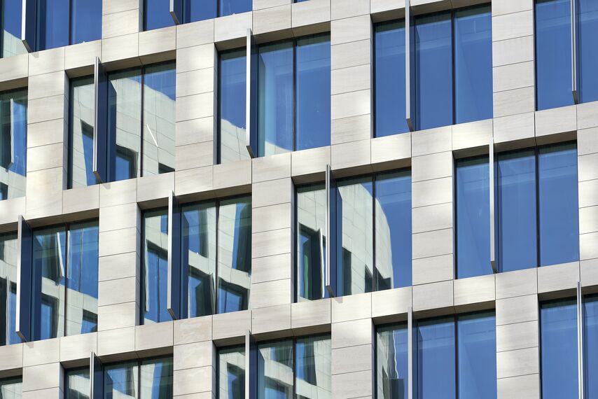 ConceptWall 50 Vliesgevels, ConceptWall 86 Vliesgevels, CW 86 Standard Vliesgevels en CW 86-EF Vliesgevels - Quatuor: een kwartet van gebouwen met duurzame oplossingen gelegen in Brussels, België