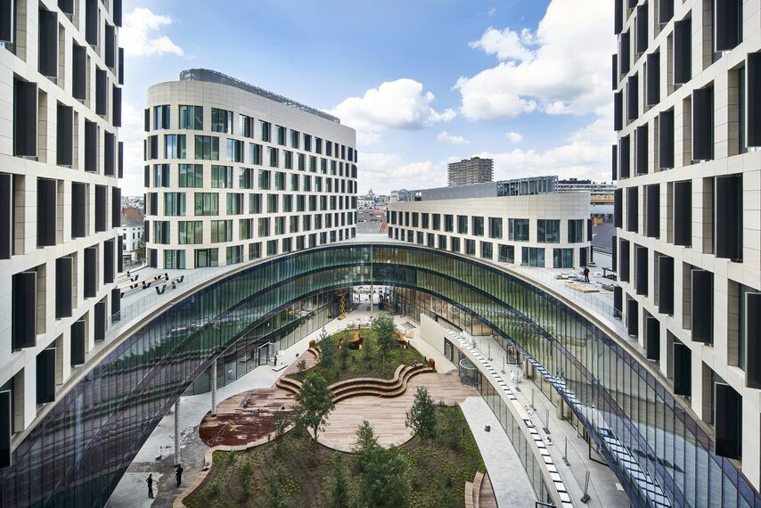 ConceptWall 50 Vliesgevels, ConceptWall 86 Vliesgevels, CW 86 Standard Vliesgevels en CW 86-EF Vliesgevels - Quatuor: een kwartet van gebouwen met duurzame oplossingen gelegen in Brussels, België