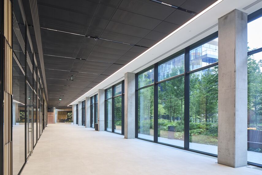 ConceptWall 50 Vliesgevels, MasterLine 8 Ramen, MasterLine 8 Deuren, ConceptWall 50-HI Vliesgevels en ConceptWall 50 Structureel geklemd Vliesgevels - Forest gelegen in Warsaw, Polen