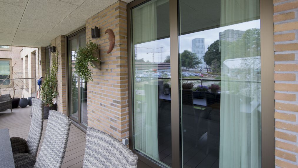 SlimLine 38 Deuren, ConceptSystem 77 Deuren, CW 50 Standard Vliesgevels en ConceptWall 50 Vliesgevels - Residental/Project Urban villa's Jeroen Bosch Park: Een nieuwe skyline van Den Bosch gelegen in 's Hertogenbosch, Nederland