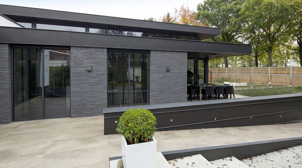 SlimLine 38 Deuren - Villa Villa Veghel: Metamorfose in Veghel gelegen in Veghel, Nederland