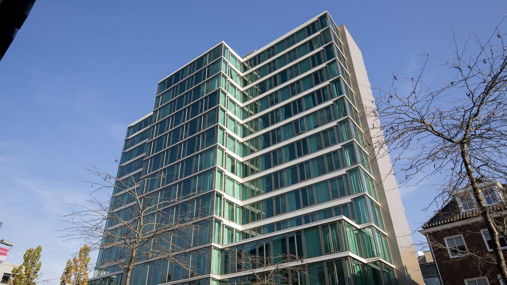 ConceptSystem 77 Standard Deuren en ConceptSystem 77 Vlak Deuren - Appartementencomplex Groene Toren Eindhoven: voormalig kantoor krijgt nieuw leven gelegen in Eindhoven, Nederland