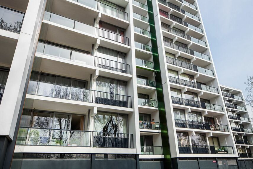 ConceptSystem 68 Ramen en ConceptPatio 130 Schuifsystemen - Appartementencomplex Weezenhof Nijmegen: Duurzame flat-renovatie met Dubo-keur gelegen in Nijmegen, Nederland