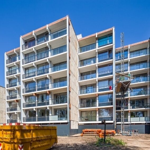 ConceptSystem 68 Ramen en ConceptPatio 130 Schuifsystemen - Appartementencomplex Weezenhof Nijmegen: Duurzame flat-renovatie met Dubo-keur gelegen in Nijmegen, Nederland