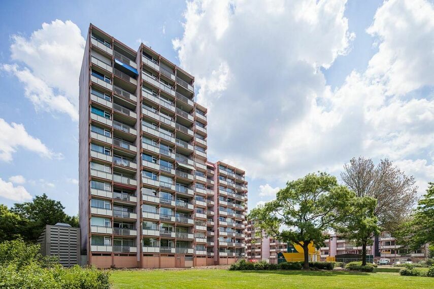 ConceptSystem 68 Ramen en ConceptPatio 130 Schuifsystemen - Appartementencomplex Weezenhof Nijmegen: Duurzame flat-renovatie met Dubo-keur gelegen in Nijmegen, Nederland