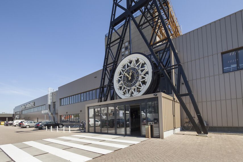 CS 38-SL Geannuleerde systemen en ConceptRoof 120 Tuinkamers - Office building CHV Noordkade: een transformatie in Veghel gelegen in Veghel, Nederland