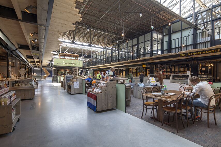CS 38-SL Geannuleerde systemen en ConceptRoof 120 Tuinkamers - Office building CHV Noordkade: een transformatie in Veghel gelegen in Veghel, Nederland