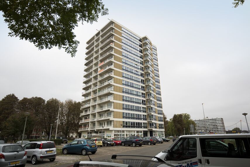CS 38-SL Geannuleerde systemen en SlimLine 38 Ramen - Appartementencomplex Torenflat Maastricht: Facelift verbetert wooncomfort iconische Torenflat gelegen in Maastricht, Nederland