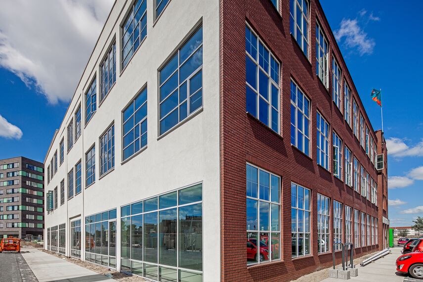 CS 38-SL Geannuleerde systemen en ConceptFolding 77 Schuifsystemen - Appartementencomplex Nedinsco gelegen in Venlo, Nederland