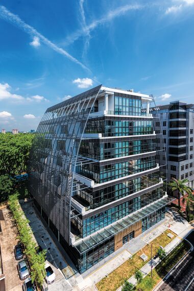 ConceptWall 60 Vliesgevels en ConceptSystem 59Pa Ramen - 8 Central Link at Jalan Kilang Barat gelegen inSingapore