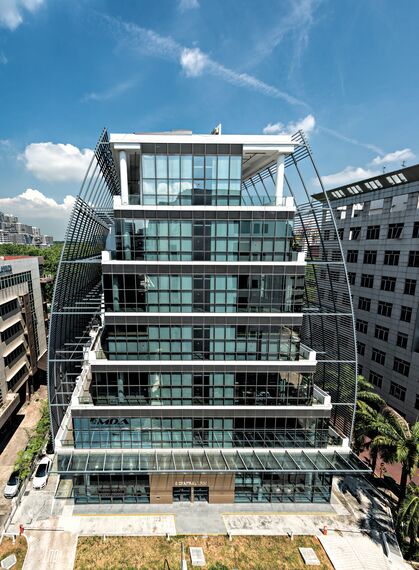 ConceptWall 60 Vliesgevels en ConceptSystem 59Pa Ramen - 8 Central Link at Jalan Kilang Barat gelegen inSingapore