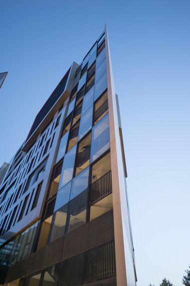 ConceptDoor 50 Deuren, ConceptWall 50 Structureel verglaasd Vliesgevels en ThermoSystem 57 Ramen - Oz'One gelegen in Montpellier, Frankrijk