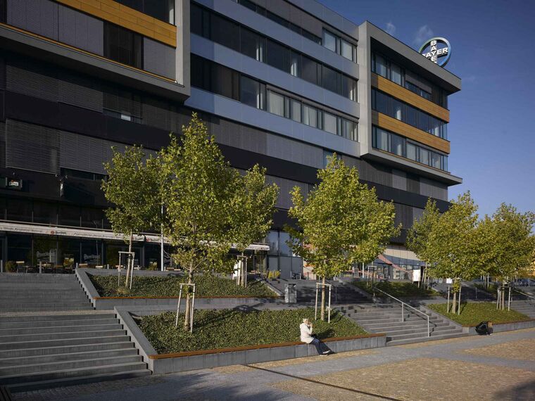 CS 86-HI (c) Geannuleerde systemen en ConceptWall 50 Vliesgevels - Západní mêsto (city west) Office Building gelegen in Prague, Tsjechische Republiek