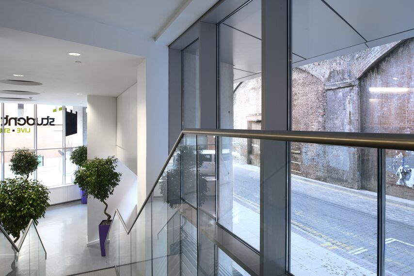 ConceptWall 50 Vliesgevels, ConceptSystem 68 Ramen, Vision 50 Deuren en ConceptWall 60 Vliesgevels - Student Accomodation gelegen in Manchester, Verenigd Koninkrijk