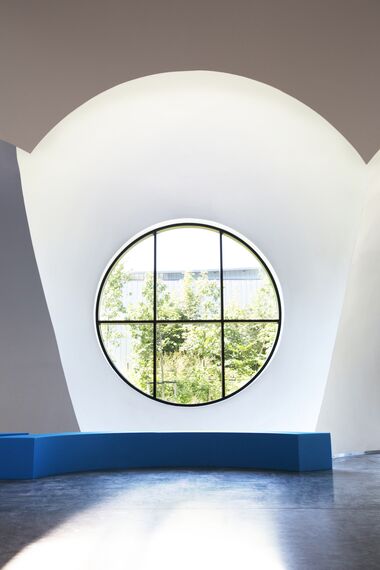 ConceptSystem 68 Ramen, ConceptWall 50 Vliesgevels en ConceptSystem 68 Deuren - City hall Municipality Oostkamp gelegen in Oostkamp, België