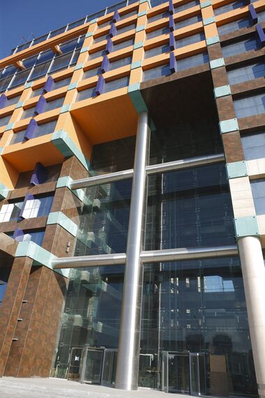 ConceptWall 50 Vliesgevels - Office building Shur Plaza gelegen in Baku, Azerbeidzjan