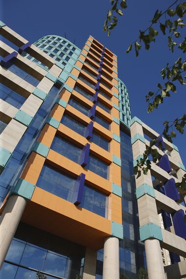 ConceptWall 50 Vliesgevels - Office building Shur Plaza gelegen in Baku, Azerbeidzjan