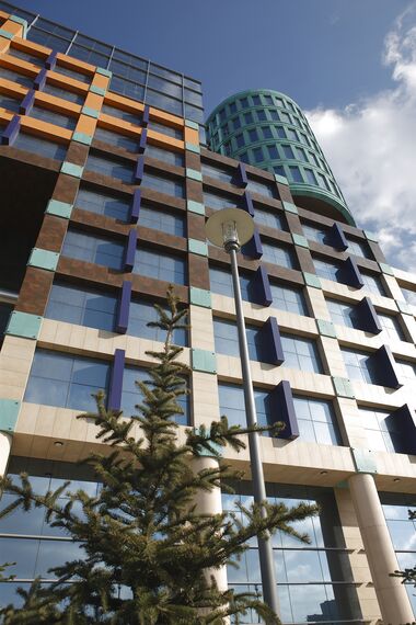 ConceptWall 50 Vliesgevels - Office building Shur Plaza gelegen in Baku, Azerbeidzjan