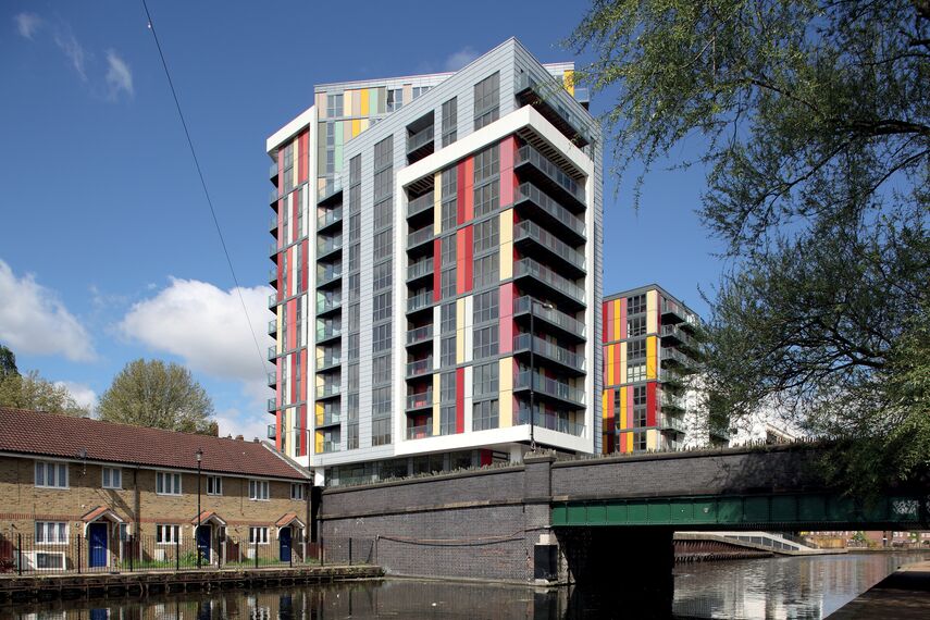 ConceptWall 50 Vliesgevels - Appartementencomplex Matchmakers Wharf gelegen in Stratford, Verenigd Koninkrijk