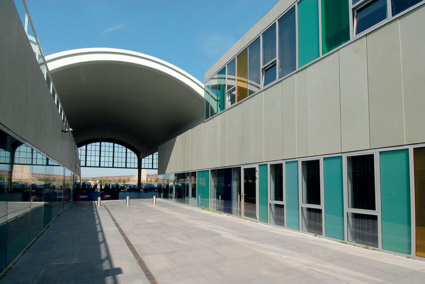 ConceptWall 60 Vliesgevels - Office building Spilcentrum de Hangar gelegen in Eindhoven, Nederland