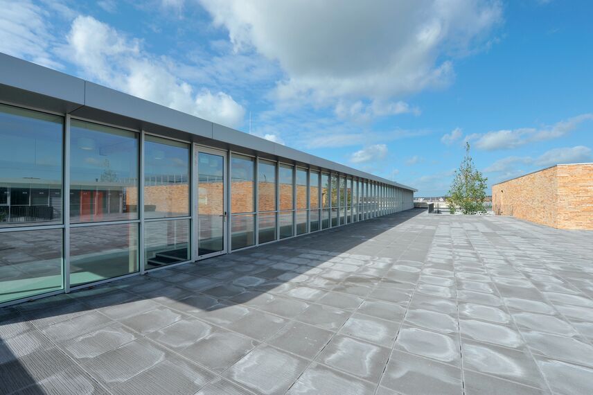 ConceptWall 50 Vliesgevels - School International School Almere gelegen in Almere, Nederland