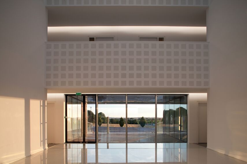 ConceptWall 86 Vliesgevels - Office building Fiteco Office Building gelegen in Changé, Frankrijk