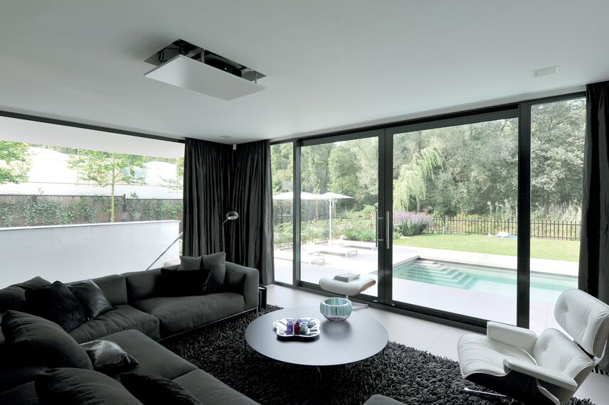 ConceptSystem 68 Deuren en ConceptSystem 68 Ramen - Villa Oisterwijk gelegen in Oisterwijk, Nederland