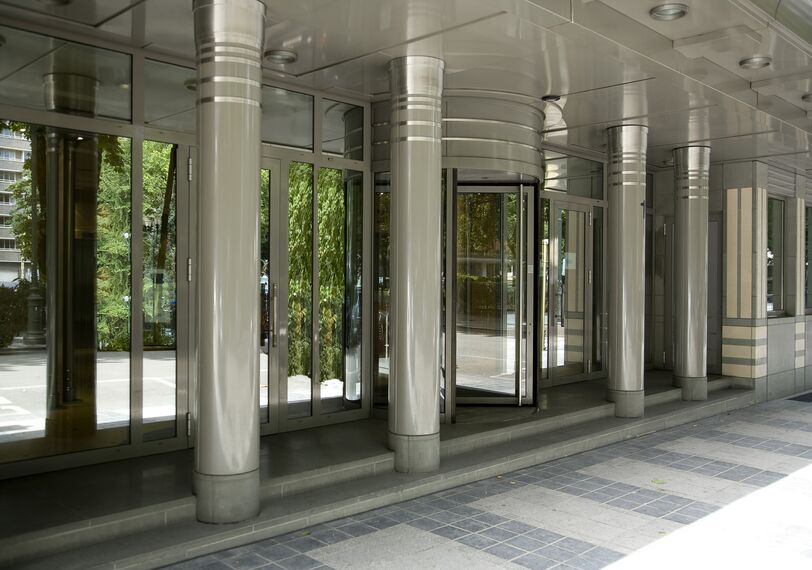 ConceptWall 86 Vliesgevels - Office building Square De Meeus gelegen in Brussels, België