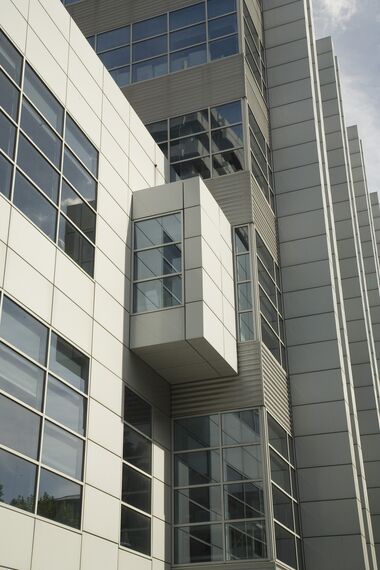 ConceptWall 50 Vliesgevels - Research/Engineering centre Laboratorium St Luc gelegen in Brussels, België