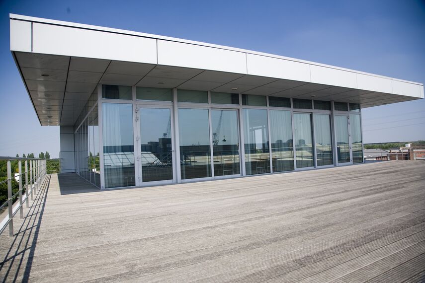 BriseSoleil 100 Zonwering en ConceptWall 50 Vliesgevels - Office building MSC gelegen in Antwerp, België