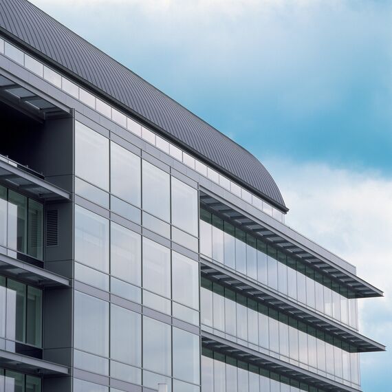 ConceptWall 50 Vliesgevels - De Zaat Office Building gelegen in Temse, België