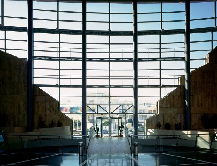 ConceptWall 50 Vliesgevels, ThermoRoof 200 Tuinkamers en RB 10 Overige producten - Swimming pool Hotel Portobello gelegen in Roquetas de Mar (Almeria), Spanje