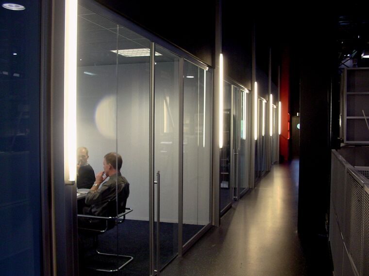 ConceptWall 50 Vliesgevels - Warehouse Roos & Ros gelegen in Oud-Beijerland, Nederland