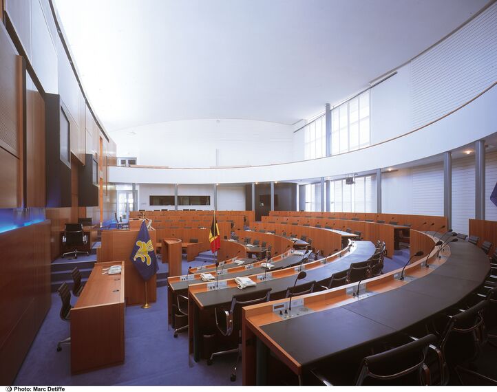 ConceptWall 50 Vliesgevels - Office building Brussels Parliament gelegen in Brussels, België