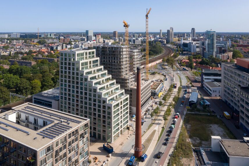 SlimLine 38 Ramen, ConceptSystem 77 Deuren, SlimLine 38 Standard Ramen en SlimLine 38 Classic Ramen - Appartementencomplex Sixty5: verwijst naar rijke industriële geschiedenis Philips gelegen in Eindhoven, Nederland