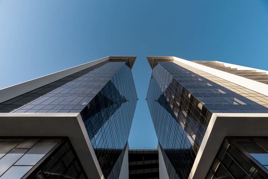 ConceptWall 50 Vliesgevels - Energy Towers gelegen in Maputo, Moçambique