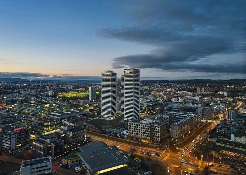 MasterLine 8 Ramen en MasterLine 8 Deuren - Three Point Dübendorf gelegen in Zürich, Zwitserland