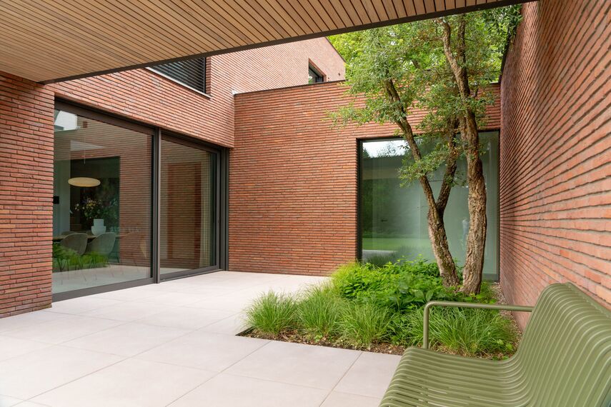 SlimLine 38 Ramen, ConceptPatio 155 Schuifsystemen, ConceptSystem 77 Ramen, ConceptSystem 77 Deuren en SlimLine 38 Cubic Ramen - Villa BW gelegen in Tilburg, Nederland