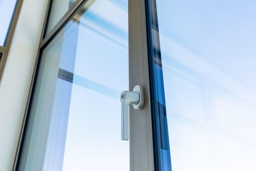 ConceptSystem 77 Ramen en ConceptWall 50 Vliesgevels - Hurkse Bogen gelegen in Eindhoven, Nederland