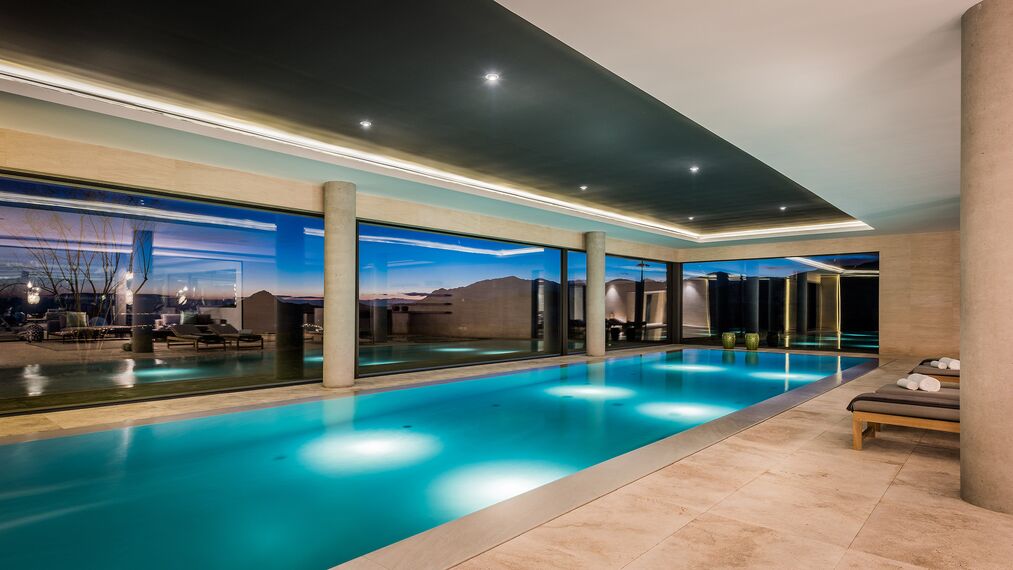 HiFinity Schuifsystemen, ConceptSystem 77 Ramen en EcoSystem 50 Ramen - Heaven 11 gelegen in Marbella, Spanje