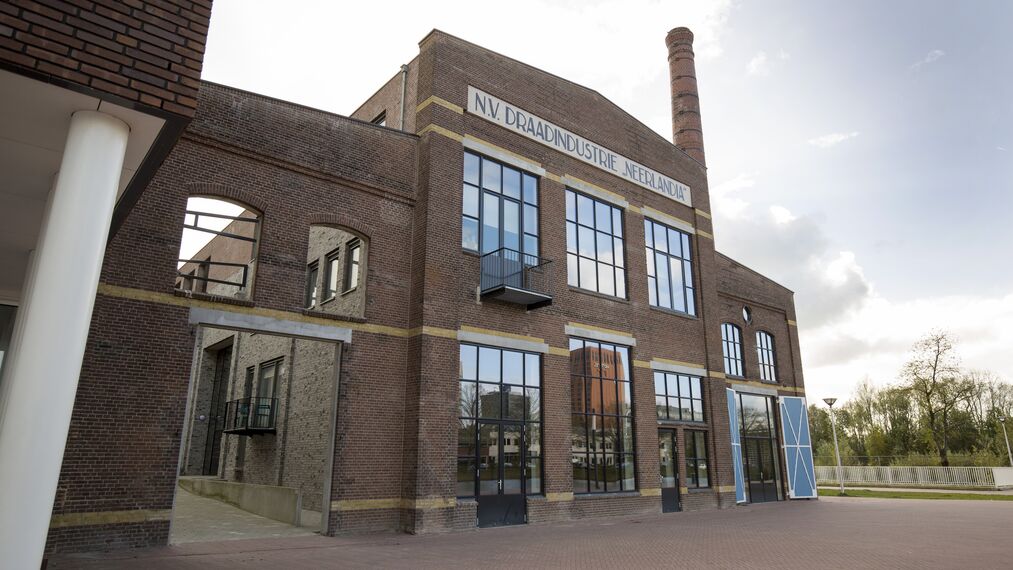 CS 24-SL Geannuleerde systemen, SlimLine 38 Standard Ramen en SlimLine 38 Classic Ramen - Neerlandia: Wonen in een spijkerfabriek gelegen in Utrecht, Nederland