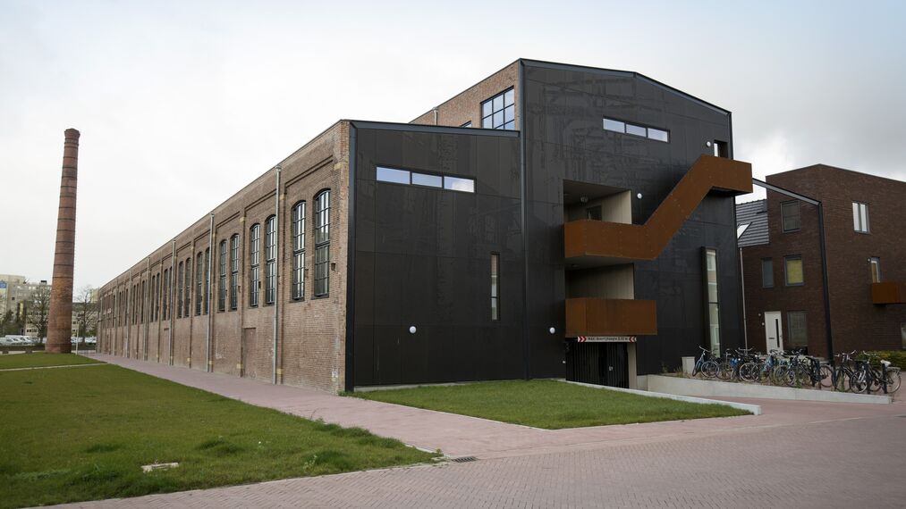 CS 24-SL Geannuleerde systemen, SlimLine 38 Standard Ramen en SlimLine 38 Classic Ramen - Neerlandia: Wonen in een spijkerfabriek gelegen in Utrecht, Nederland