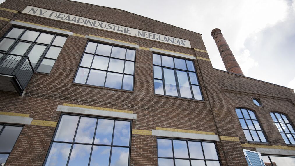 CS 24-SL Geannuleerde systemen, SlimLine 38 Standard Ramen en SlimLine 38 Classic Ramen - Neerlandia: Wonen in een spijkerfabriek gelegen in Utrecht, Nederland