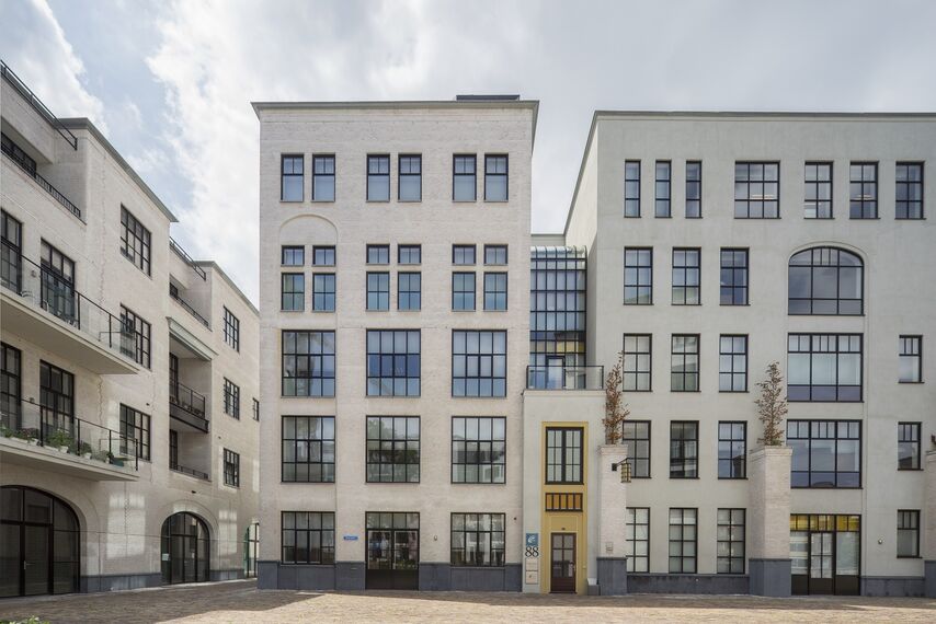SlimLine 38 Ramen en ConceptWall 50 Vliesgevels - Maankwartier: De verbindende berg van Heerlen gelegen in Heerlen, Nederland